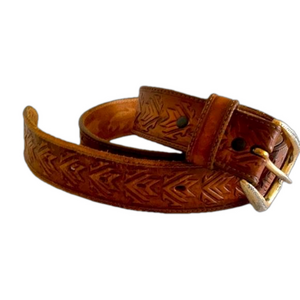 𝅺top grain cow brown leather belt .Made  in USA . As is